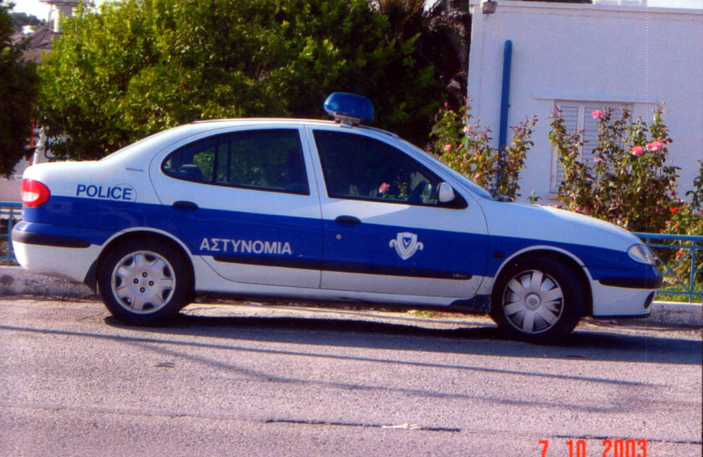 Cyprus%20Opel%20Vectra.jpg